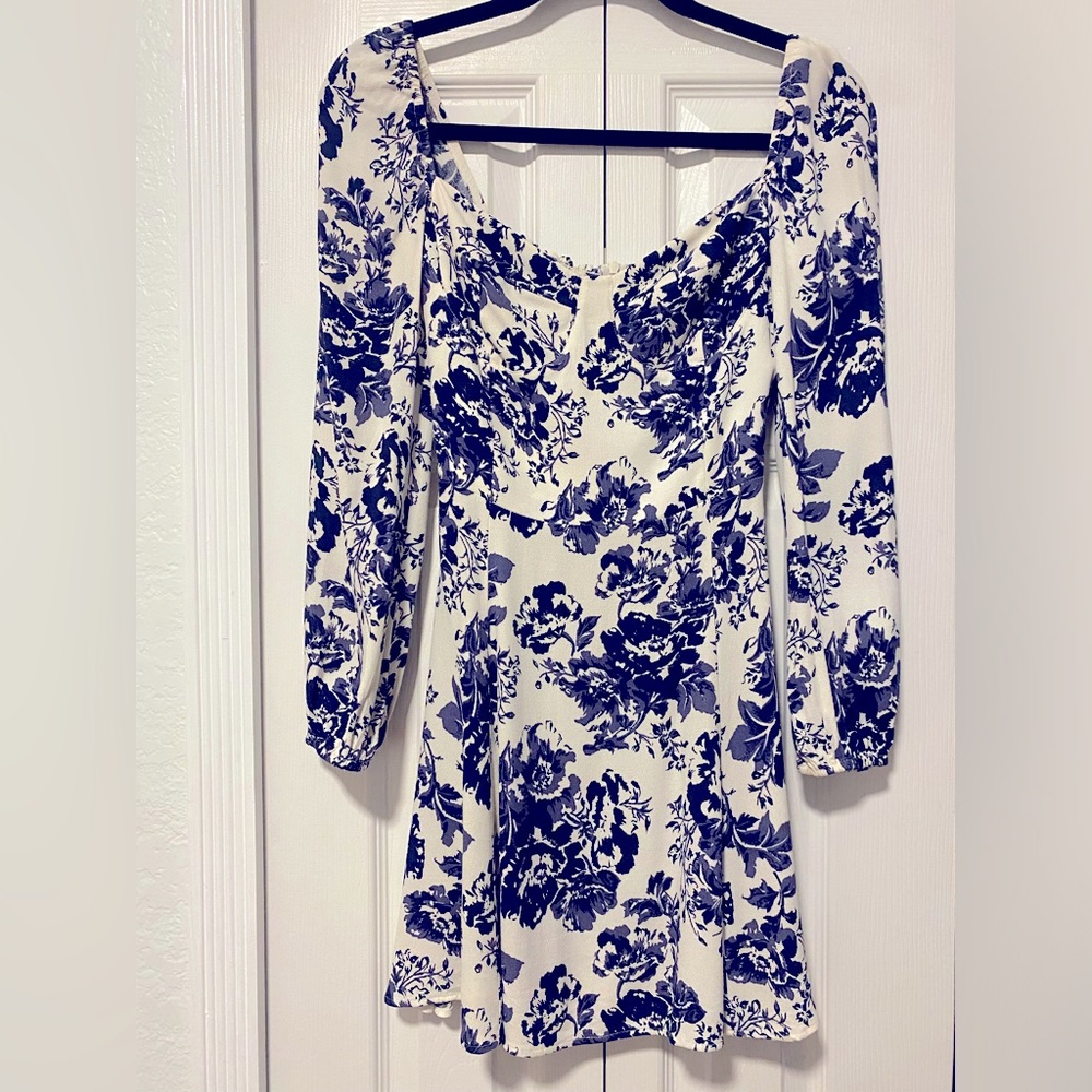 Reformation Mochi Dress - Picture 5 of 9